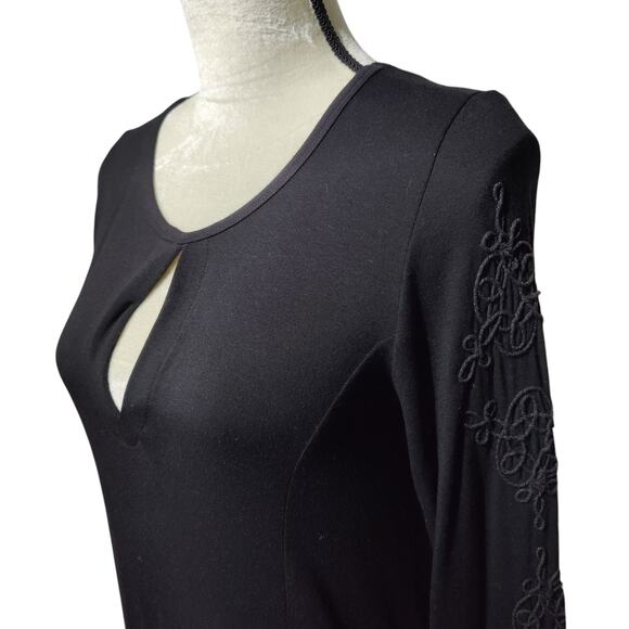 Obey Womens Sz M Black Mazzy Dress Embroidered Keyhole Flare Sleeves Witchy Goth - Picture 2 of 8